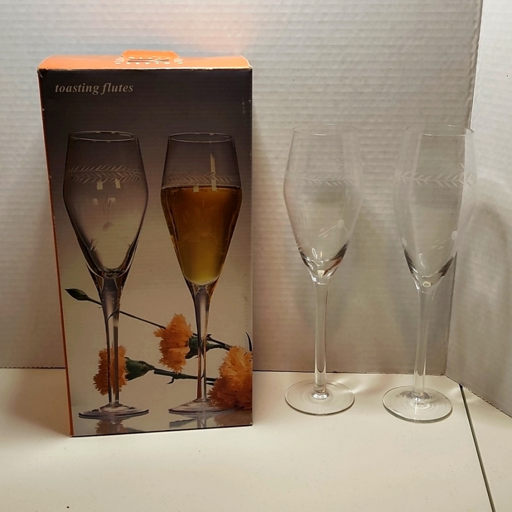 Toasting Flutes